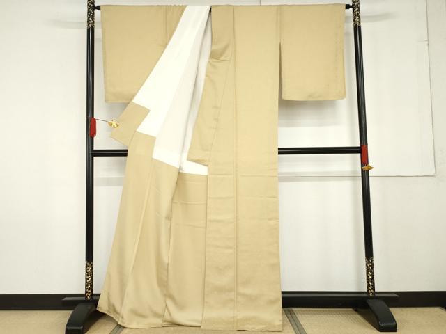 平和屋着物●上質な色無地　草花地紋　白橡色　正絹　逸品　未使用　AABF9126cs