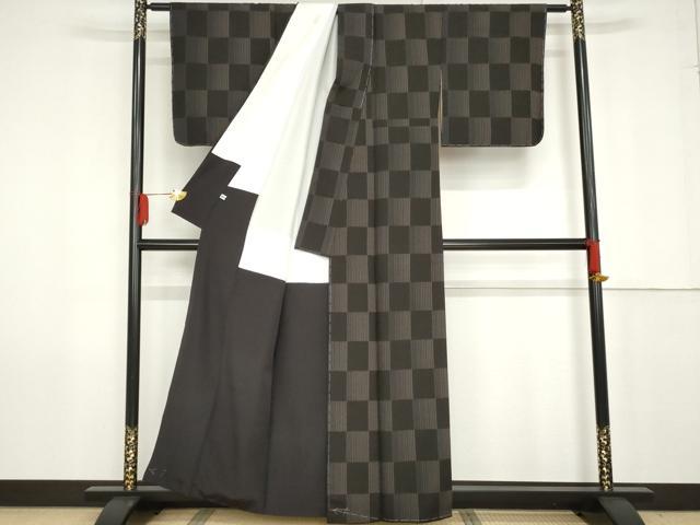 平和屋着物●お召　市松文様　こげ茶色　　正絹　逸品　未使用　AABF9144cs