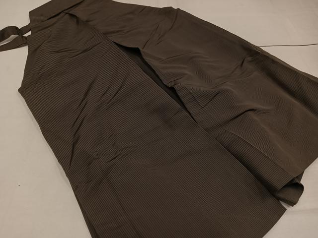 平和屋着物●男性　馬乗り袴　縞　正絹　逸品　AABF9529ph