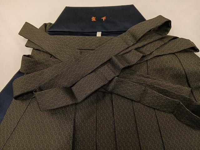 平和屋着物●男性　馬乗り袴　亀甲文　正絹　逸品　AABF9530ph