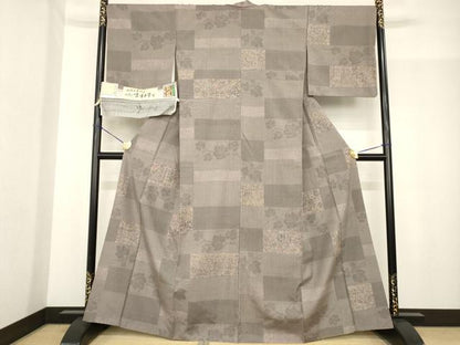 平和屋着物●伝統工芸士　七代目　吉澤与市　紬　100亀甲　段違い更紗花文　証紙付き　正絹　逸品　AABF9664ck