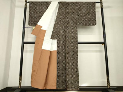 平和屋着物●男性 本場大島紬 龍郷絣 アンサンブル 花菱文 正絹 逸品 AABF9671ck