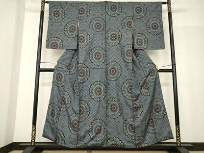平和屋着物●本場大島紬　割込絣　舞花文　正絹　逸品　AABF9676ck