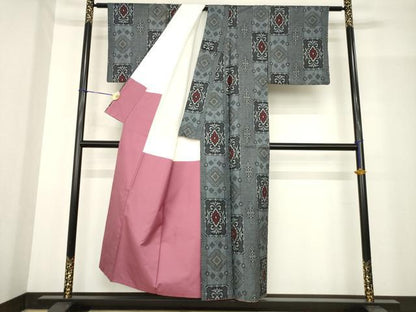 平和屋着物●本場大島紬　割込絣　短冊花文　正絹　逸品　AABF9680ck