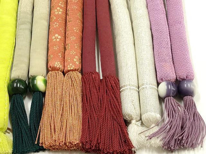 平和屋着物●和装小物　上質な帯締め10本セット　丸ぐけ　刺繍　花柄　暈し　金糸　金彩　銀通し　撚り房　逸品　AABF9904ay