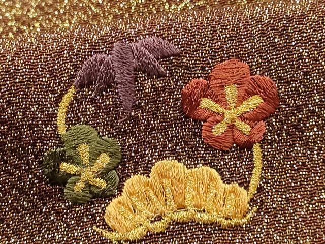 平和屋本店●和装小物　帯締め・帯揚げセット　刺繍　松竹梅丸文　金糸　金通し地　リバーシブル　逸品　未使用　AABF9948ay