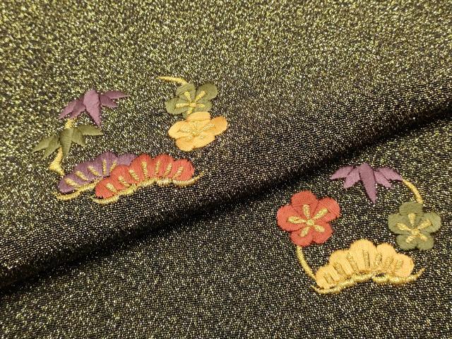 平和屋本店●和装小物　帯締め・帯揚げセット　刺繍　松竹梅丸文　金糸　金通し地　リバーシブル　逸品　未使用　AABF9948ay