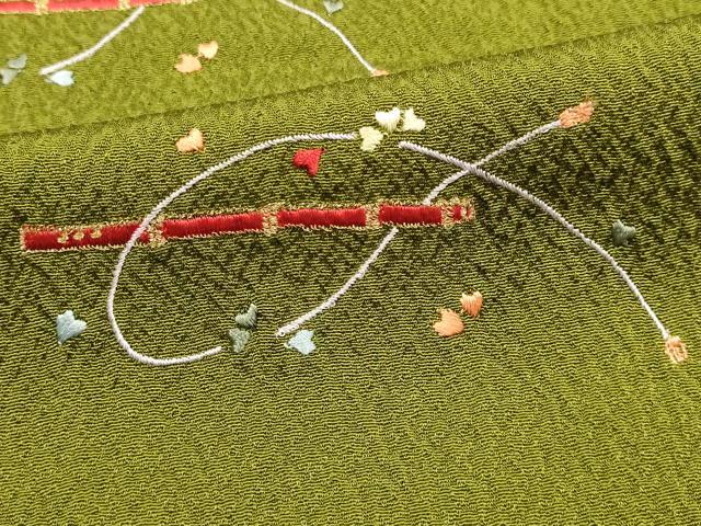 平和屋着物●和装小物　帯締め・帯揚げセット　高麗組 綾出し　刺繍　花楽器文　笛　暈し　金糸　逸品　未使用品あり　AABF9954ay