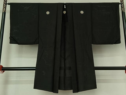 平和屋着物▽男性　羽織　黒紋付　スリーシーズン　春夏秋　塵除け　暗黒色　正絹　逸品　AABG0217jh