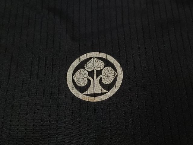 平和屋着物▽男性 羽織 黒紋付 スリーシーズン 春夏秋 塵除け 暗黒色 正絹 逸品 AABG0220jh