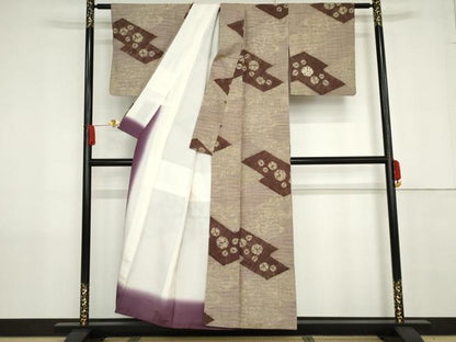 平和屋着物●伝統工芸士 七代目 吉澤与市 紬 絞り 型染め 草花文 正絹 逸品 AABG0298cs