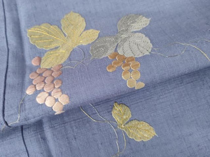 平和屋着物●訪問着　結城紬地　刺繍　葡萄蔦の葉文　金銀糸　正絹　逸品　AABG0302cs