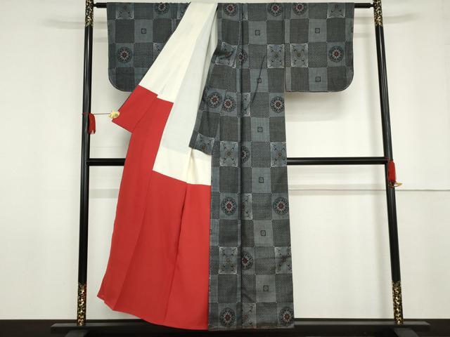 平和屋着物●本場大島紬　割込絣　市松花文　正絹　逸品　未使用　AABG0328cs