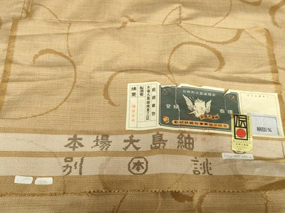 平和屋着物●東郷織物謹製 本場大島紬 160亀甲 唐草文 証紙付き 正絹 逸品 AABG0349cs