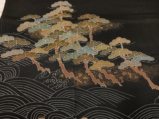 平和屋着物●創業460年・千總　黒留袖　友禅　駒刺繍　浜松文　金彩　阪急扱い　正絹　逸品　AABG0402ph