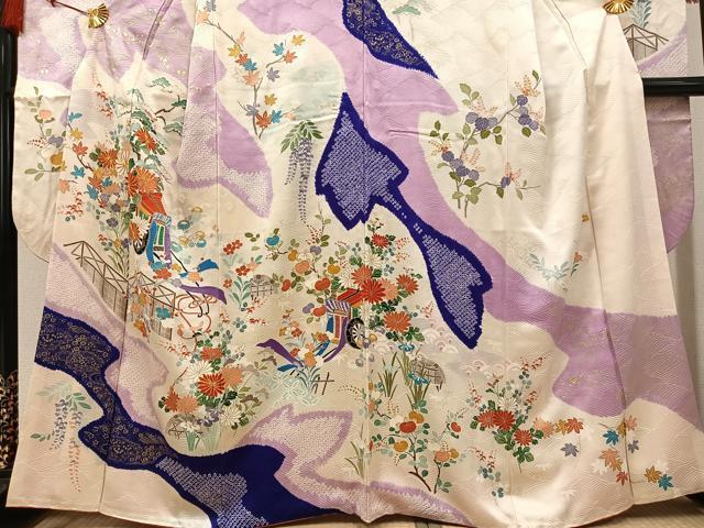 平和屋着物●創業460年・千總　振袖　駒刺繍　絞り　御所車草花文　金彩　高島屋扱い　正絹　逸品　AABG0425ph