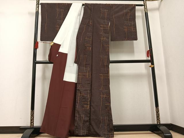 平和屋着物●上質な紬　幾何学文様　京王百貨店扱い　反端付き　正絹　逸品　未使用　AABG0430ph