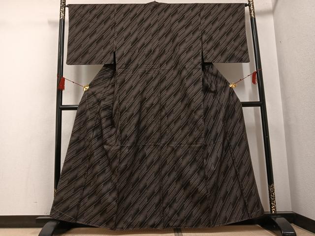 平和屋着物●本場大島紬　カタス9マルキ　斜縞　西武百貨店扱い　正絹　逸品　未使用　AABG0448ph