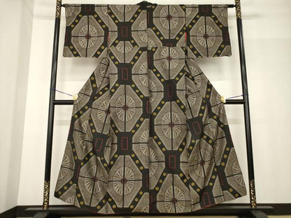 平和屋着物●本場大島紬　アンティーク大島　亀甲花文　正絹　逸品　AABG0801ck