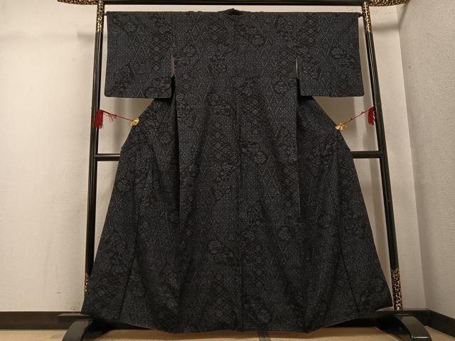 平和屋着物●本場結城紬 重要無形文化財 100亀甲 草花文 正絹 逸品 AABG1059ph