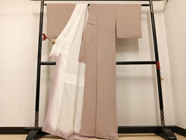 平和屋着物●和染紅型　栗山紅型　栗山吉三郎　小紋　ドット　鬼しぼ縮緬　正絹　逸品　AABG1089ph