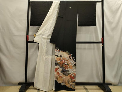 平和屋着物■豪華黒留袖　駒刺繍　松竹梅飛鶴花車文　金彩　正絹　逸品　AABG1189sx