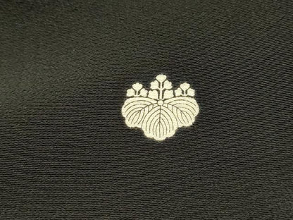 平和屋着物■豪華黒留袖　駒刺繍　扇面風景文　金彩　正絹　逸品　AABG1465sx