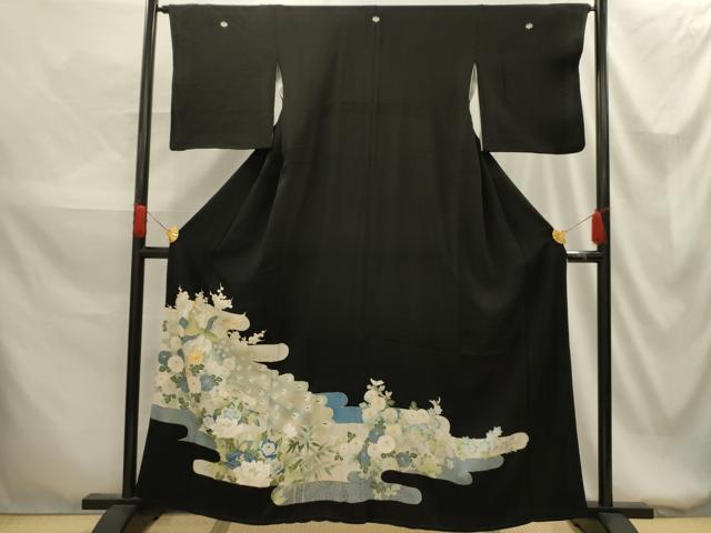 平和屋着物■豪華黒留袖　駒刺繍　霞取孔雀花文　金彩　正絹　逸品　AABG1516sx