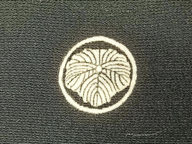 平和屋着物■豪華黒留袖　駒刺繍　花鳥文　金糸　金彩　正絹　逸品　AABG1724fy
