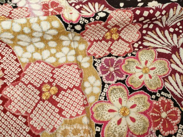平和屋着物●豪華振袖・長襦袢(無双仕立て)セット　駒刺繍　絞り　中国三大刺繍　相良刺繍　舞花文　銀通し地　正絹　逸品　AABG2661ck