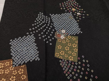 平和屋着物●訪問着　刺繍　色紙重ね花文　黒地　金彩　正絹　逸品　AABG2826ph