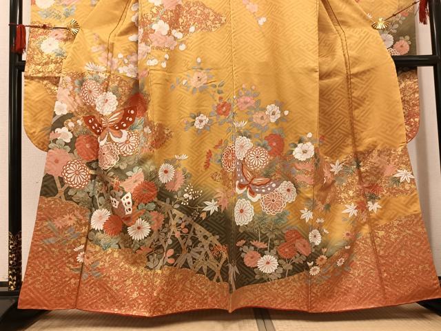 平和屋着物●豪華振袖 花蝶文 金彩 正絹 逸品 AABG2865ph