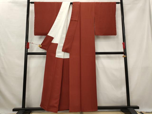 平和屋着物■上質な色無地　紋意匠　弁柄色　正絹　逸品　AABG3008st