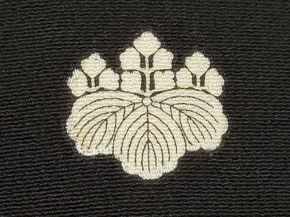 平和屋着物■豪華黒留袖　駒刺繍　草花文　金彩　正絹　逸品　AABG3025st