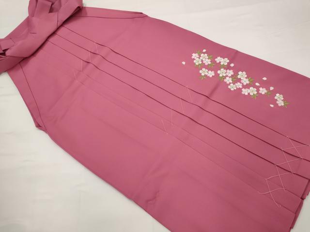 平和屋着物●女性　行灯袴　刺繍　舞桜文　洗える着物　未使用　AABG3039st