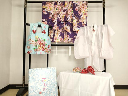 平和屋本店[]七五三 女の子 ３歳 祝着 三つ身 長襦袢・被布・小物セット 京都花ひめ 束ね熨斗花文 花車文 金彩 箱付き 逸品 AABG3170ja