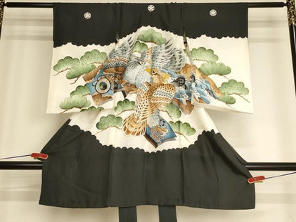 平和屋着物[]お宮参り　男の子　祝着　産着　初着　のしめ　刺繍　鷹　松　金彩　金銀糸　正絹　逸品　AABG3172ja