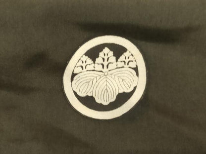 平和屋着物[]お宮参り　男の子　祝着　産着　初着　のしめ　駒刺繍　兜　金彩　正絹　逸品　AABG3186ja
