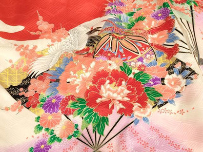 平和屋着物[]お宮参り　女の子　祝着　産着　初着　のしめ　扇面飛鶴花手毬文　暈し染め　金彩　逸品　AABG3191ja
