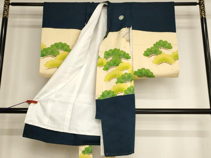 平和屋着物[]お宮参り　男の子　祝着　産着　初着　のしめ　刺繍　鷹　松　金糸　金彩　逸品　AABG3193ja