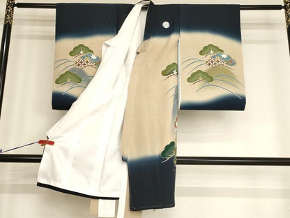 平和屋着物[]お宮参り　男の子　祝着　産着　初着　のしめ　打ち出の小槌　松　暈し染め　金彩　正絹　逸品　未使用　AABG3200ja