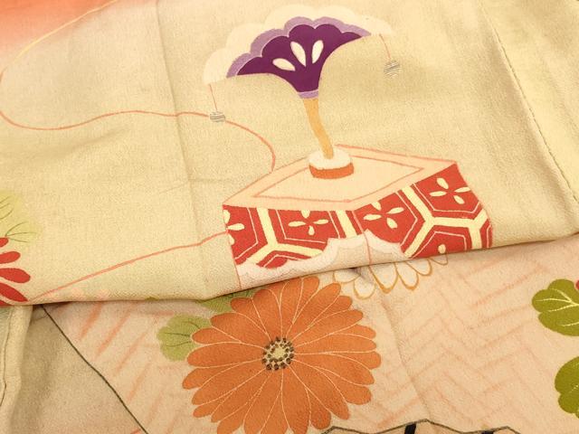 平和屋着物[]アンティーク 大正ロマン お宮参り 女の子 祝着 産着 初着 のしめ 刺繍 扇面花文 投扇興 暈し染め 正絹 逸品 AABG3219ja