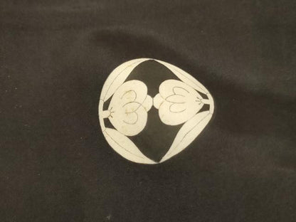 平和屋着物[]お宮参り　男の子　祝着　産着　初着　のしめ　駒刺繍　鷹　草花丸文　銀彩　正絹　逸品　AABG3239ja