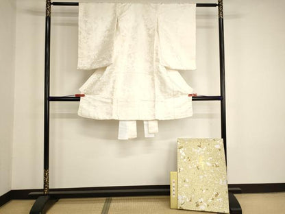 平和屋本店[]お宮参り 男の子 女の子 祝着 産着 初着 のしめ 誕生記セット 正倉院鳳凰花地紋 胡粉色 箱付き 逸品 未使用 AABG3242ja