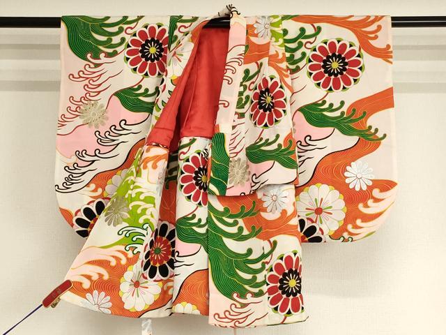 平和屋着物[]七五三　女の子　３歳　祝着　三つ身　嘘つき襦袢セット　立波花文　金銀彩　正絹　逸品　AABG3365ja