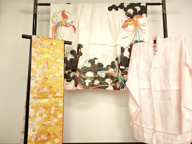 平和屋着物[]七五三　女の子　5歳　祝着・長襦袢(袷・半衿刺繍)・帯セット　駒刺繍　鳳凰菊文　金彩　洗える着物　AABG3370ja