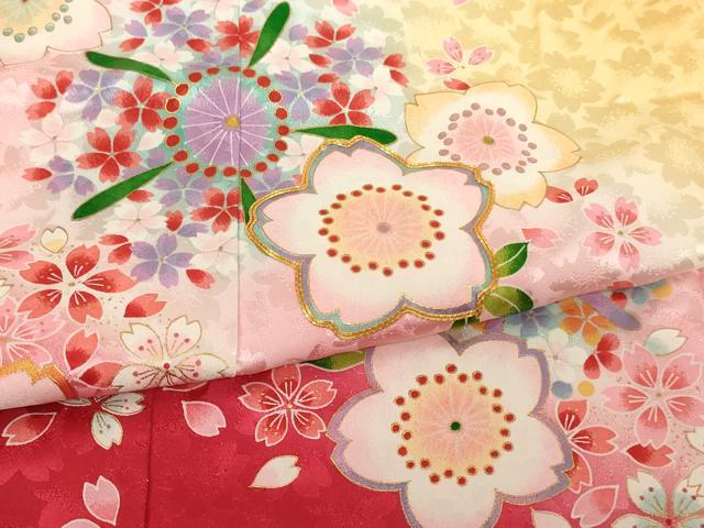 平和屋着物[]七五三　女の子　７歳　祝着　四つ身　長襦袢(単衣・半衿刺繍)セット　駒刺繍　舞桜文　暈し染め　金彩　逸品　AABG3384ja