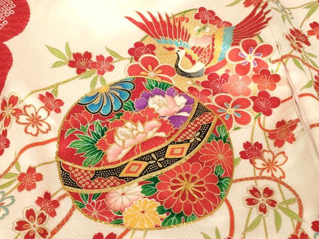 平和屋着物[]お宮参り　女の子　祝着　産着　初着　のしめ　駒刺繍　手毬飛鶴花文　金彩　逸品　AABG3387ja