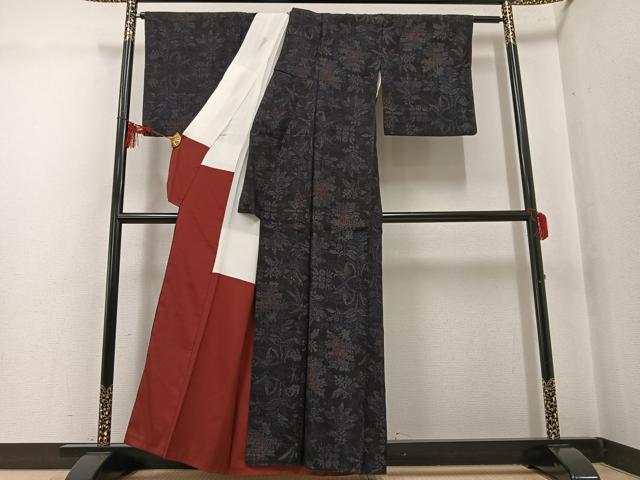 平和屋着物●本場結城紬　重要無形文化財　草花文　正絹　逸品　AABG3461ph