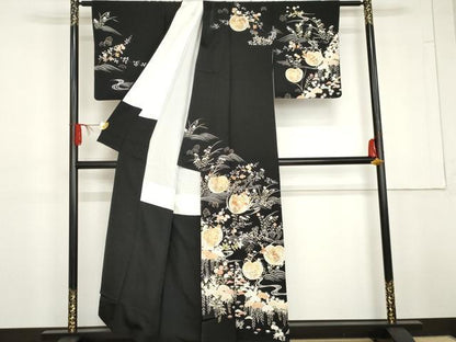 平和屋着物●訪問着　駒刺繍　流水吉祥草花文　黒地　金彩　正絹　逸品　AABG3622cs